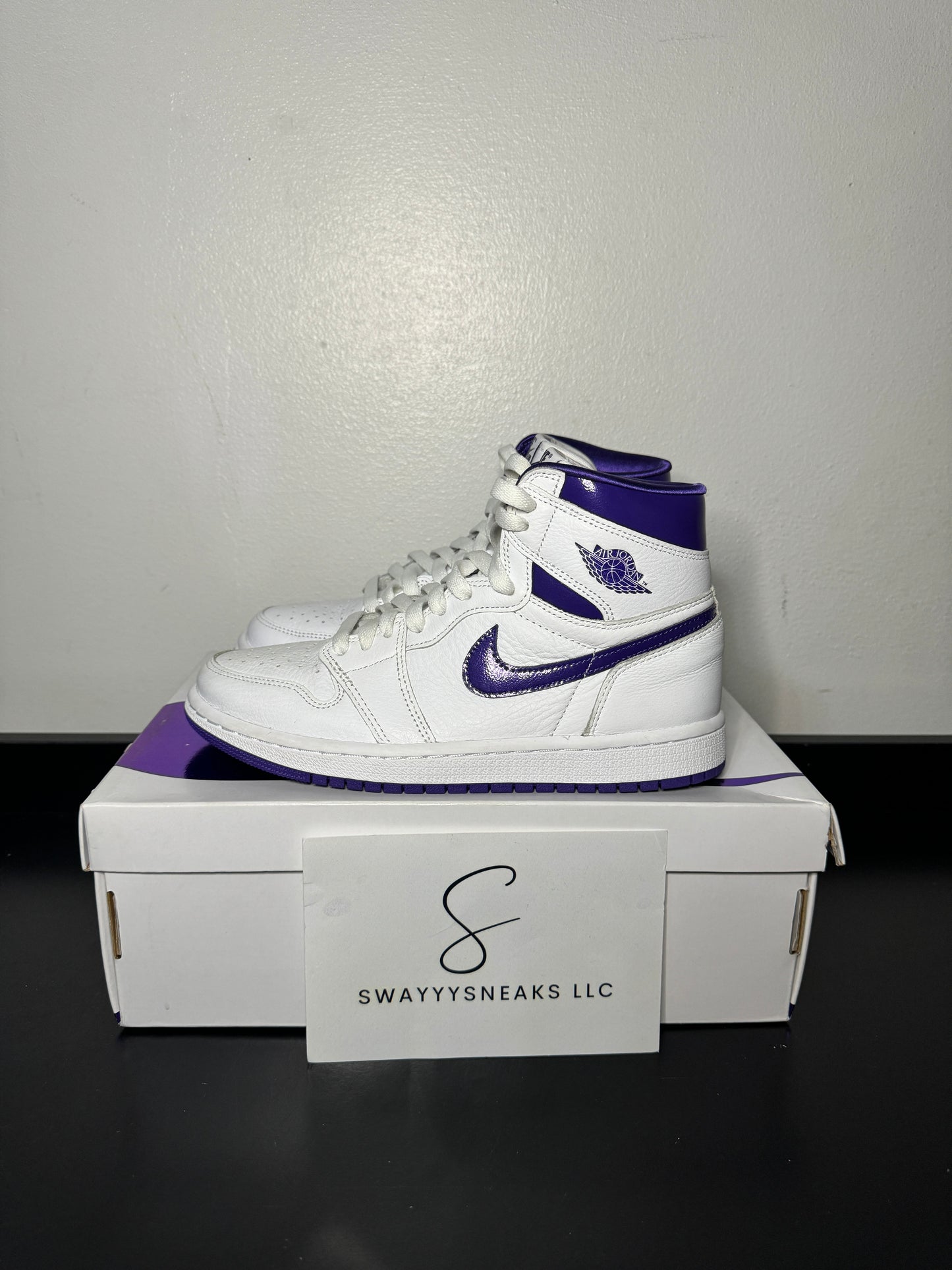 Wmns Air Jordan 1 High OG 'Court Purple'