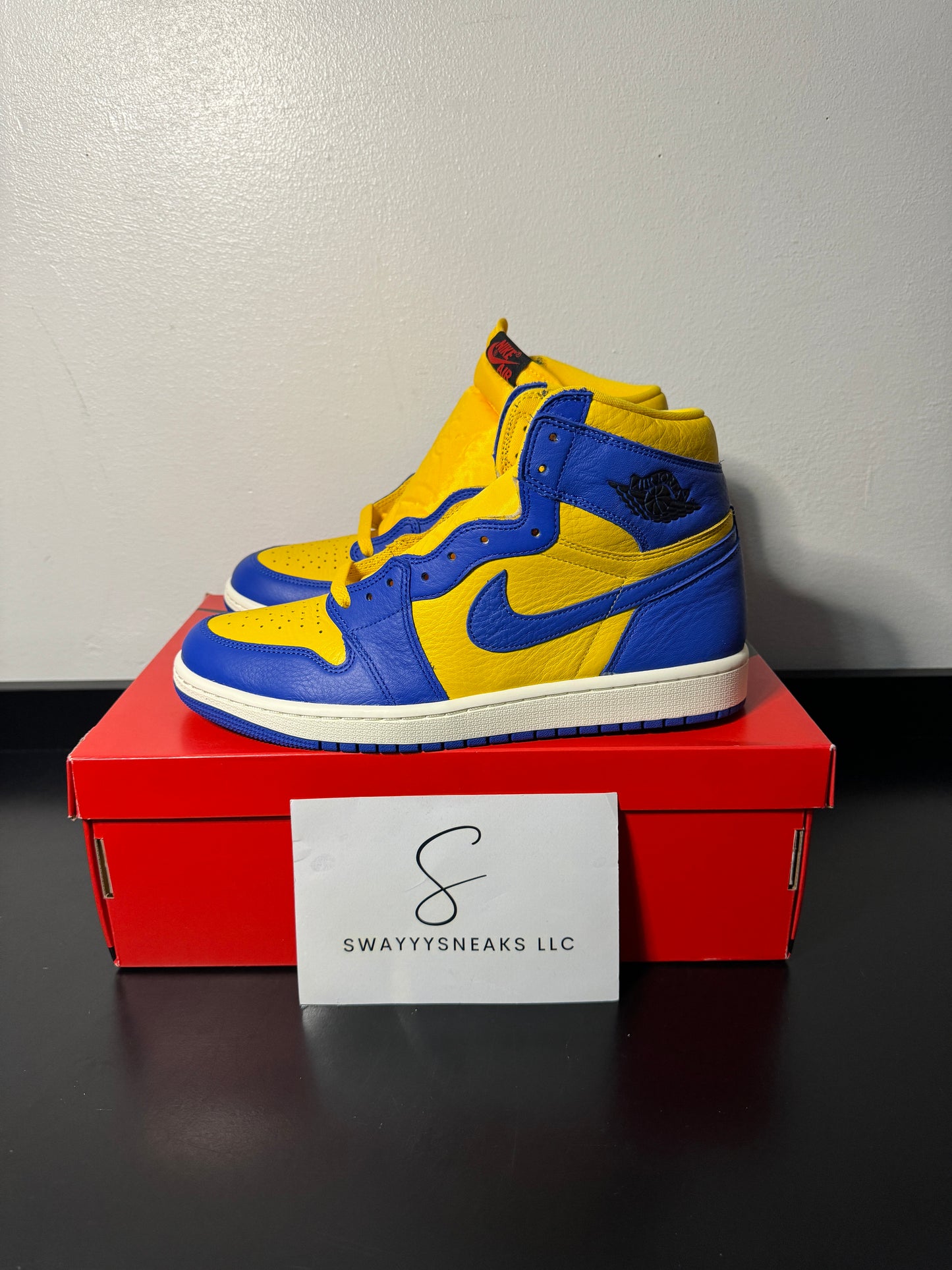 Wmns Air Jordan 1 Retro High OG 'Reverse Laney'